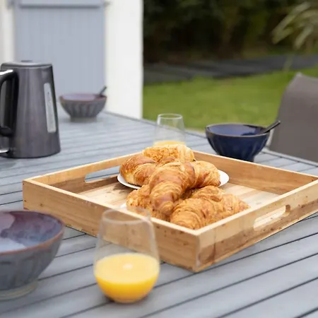 Foyenne - Piscine, Jacuzzi Et Sauna