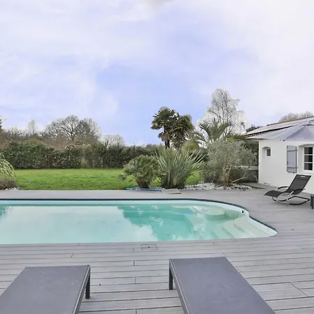 Foyenne - Avec Piscine, Jacuzzi Et Sauna