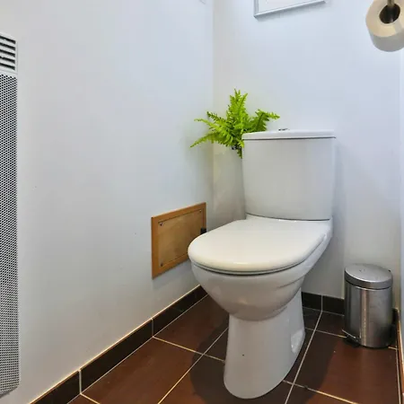 Foyenne - Piscine, Jacuzzi Et Sauna