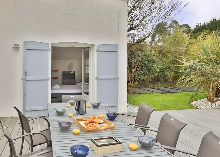 Foyenne - Piscine, Jacuzzi Et Sauna