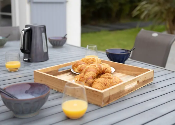 Foyenne - Piscine, Jacuzzi Et Sauna